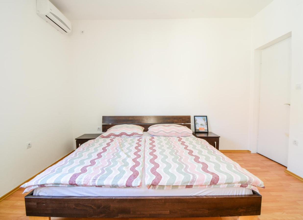 Apartment Guest House Leo Zadar Exterior photo