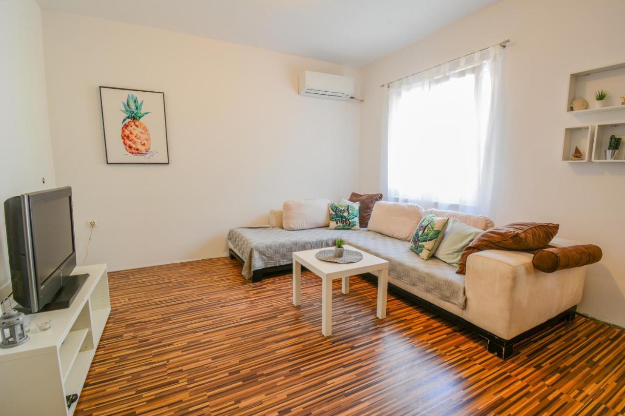 Apartment Guest House Leo Zadar Exterior photo